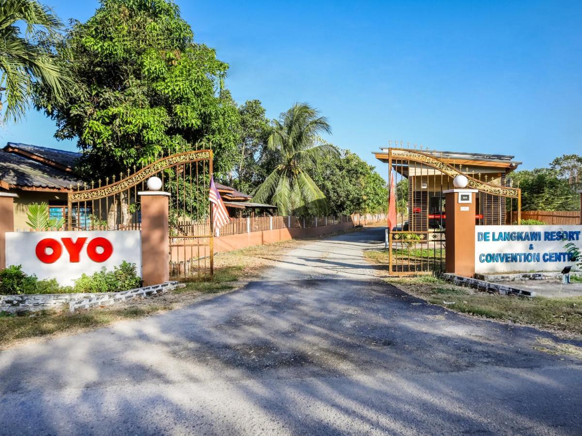 Oyo 44124 De Langkawi Resort And Convertion Centre Ayer Hangat Luaran gambar